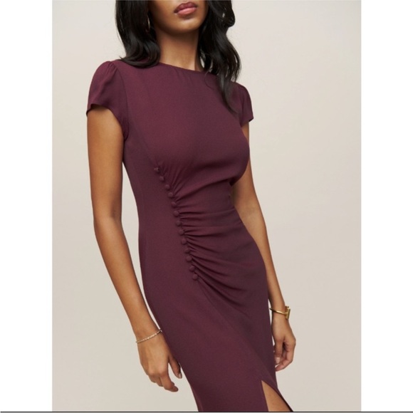 Reformation Frasier Midi Dress Button Side Ruched High Slit Prune Size 4 - Picture 4 of 15